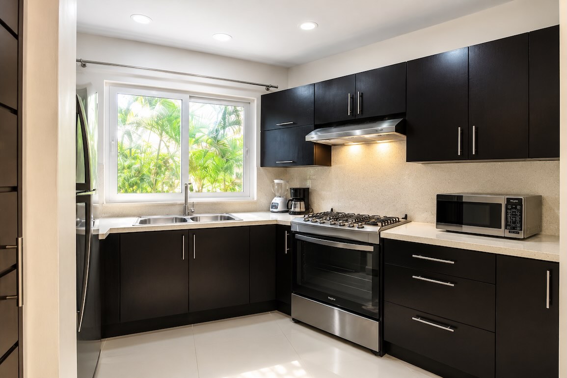 Luxury 6-Bedroom Villa for Sale in Sosua Gated Community photo 5