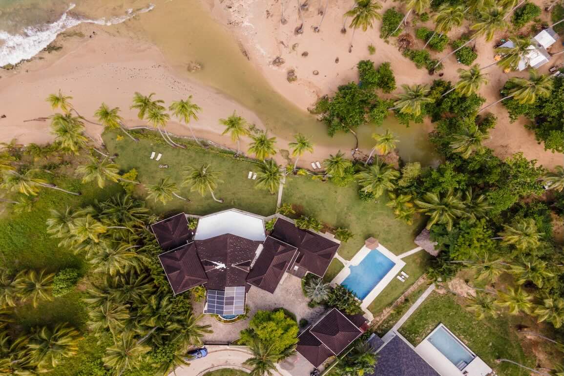 Beachfront 9-Bedroom Villa for Sale in Playa Coson Las Terrenas photo 2