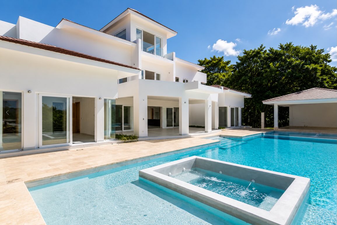 Beachfront Mansion for Sale in Las Terrenas – Cap El Limon photo 5